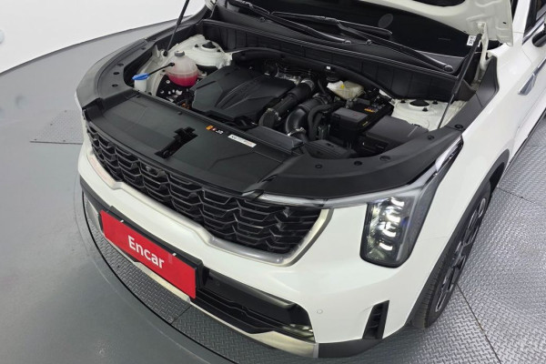 2024 Kia Sorento с пробегом 15 852 км