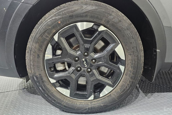 2023 Kia Sorento с пробегом 42 380 км