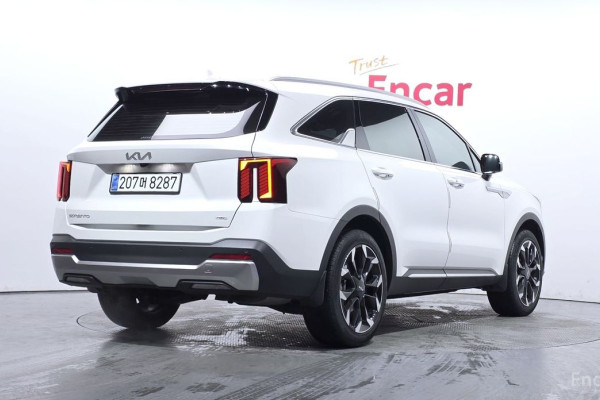 2025 Kia Sorento с пробегом 11 148 км