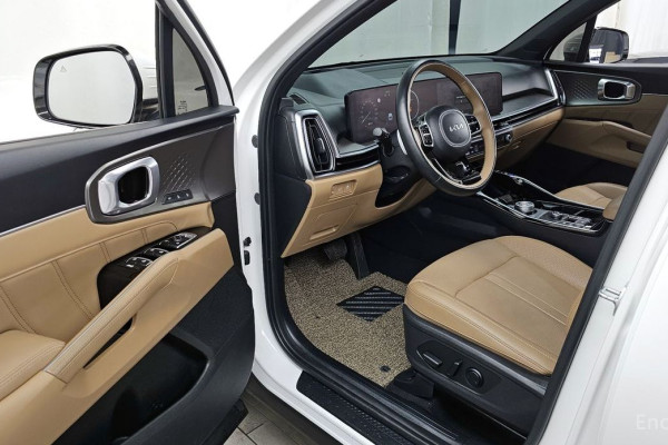 2024 Kia Sorento с пробегом 18 623 км