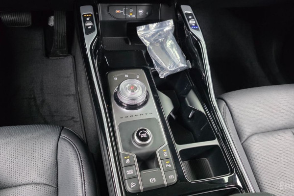 2024 Kia Sorento с пробегом 5 447 км