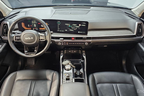 2023 Kia Sorento с пробегом 42 380 км
