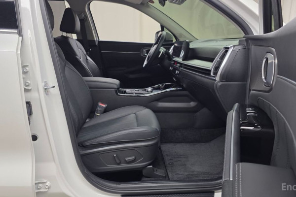 2024 Kia Sorento с пробегом 5 447 км