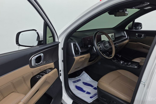 2024 Kia Sorento с пробегом 15 852 км