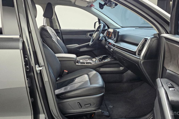 2023 Kia Sorento с пробегом 42 380 км