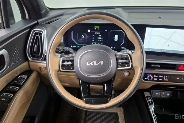 2024 Kia Sorento с пробегом 13 771 км