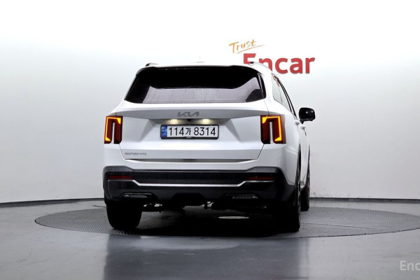 2023 Kia Sorento с пробегом 6 986 км