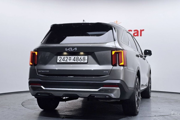 2024 Kia Sorento с пробегом 30 928 км
