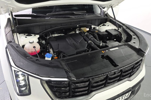 2023 Kia Sorento с пробегом 6 986 км