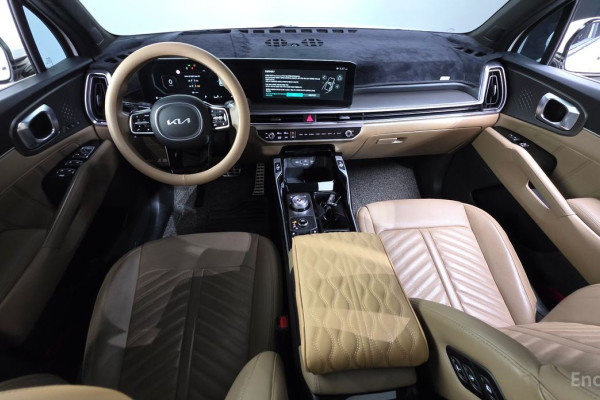 2023 Kia Sorento с пробегом 45 447 км