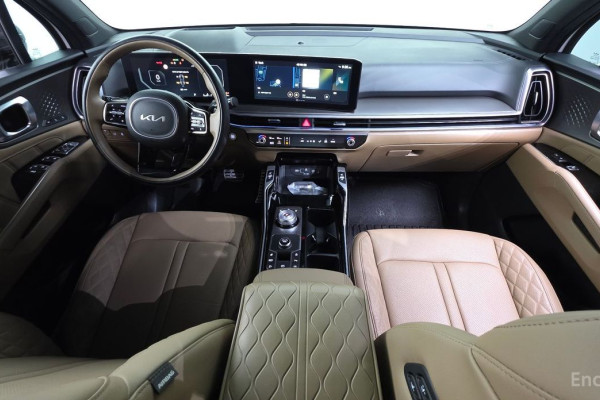 2023 Kia Sorento с пробегом 6 986 км