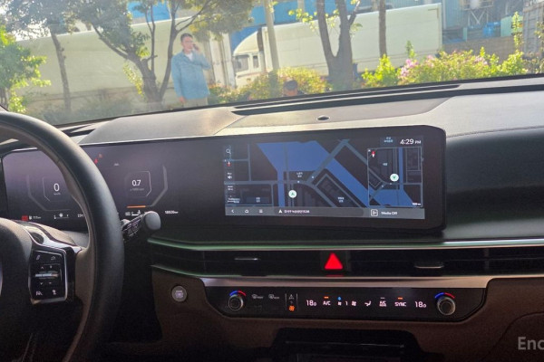 2025 Kia Sorento с пробегом 18 000 км