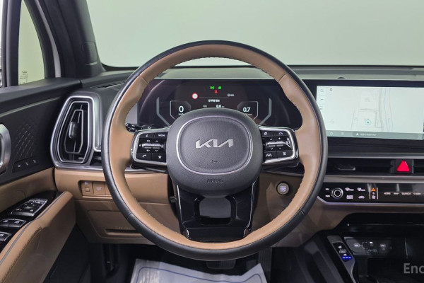 2024 Kia Sorento с пробегом 15 852 км