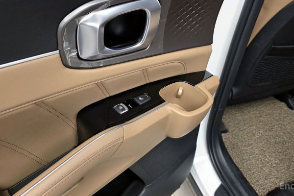 2024 Kia Sorento с пробегом 13 771 км