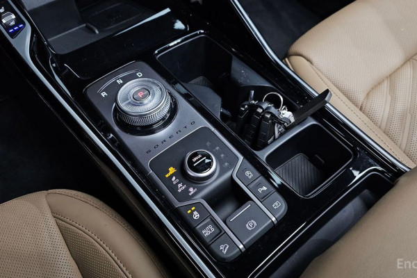 2024 Kia Sorento с пробегом 30 928 км