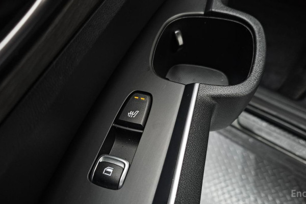 2023 Kia Sorento с пробегом 42 380 км