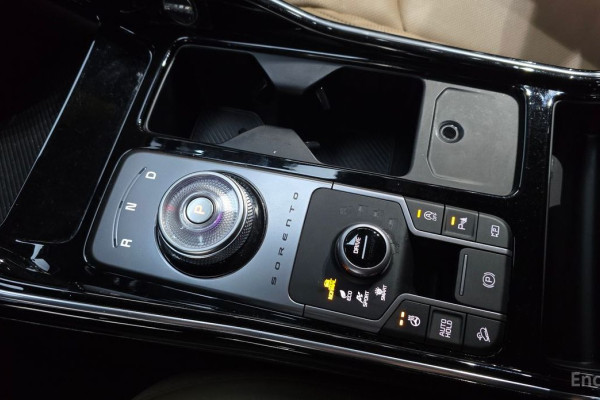 2024 Kia Sorento с пробегом 47 088 км