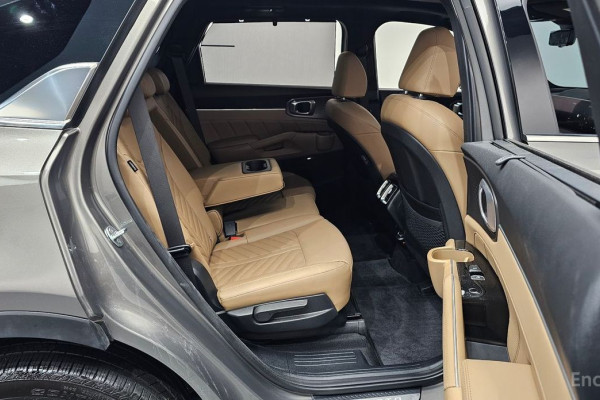 2024 Kia Sorento с пробегом 30 928 км