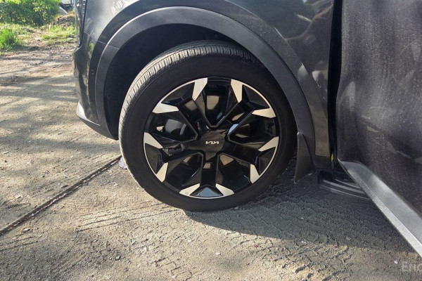 2025 Kia Sorento с пробегом 18 000 км