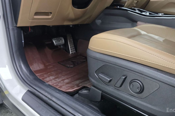 2025 Kia Sorento с пробегом 11 148 км