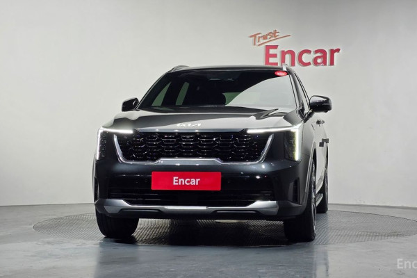 2023 Kia Sorento с пробегом 13 915 км