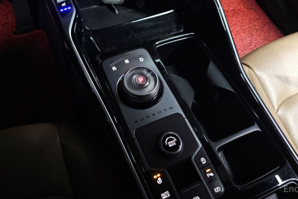 2023 Kia Sorento с пробегом 46 630 км