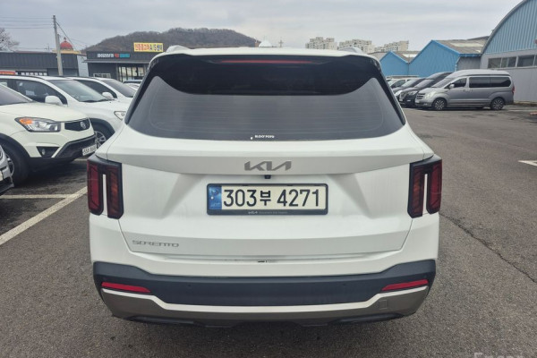 2024 Kia Sorento с пробегом 35 505 км