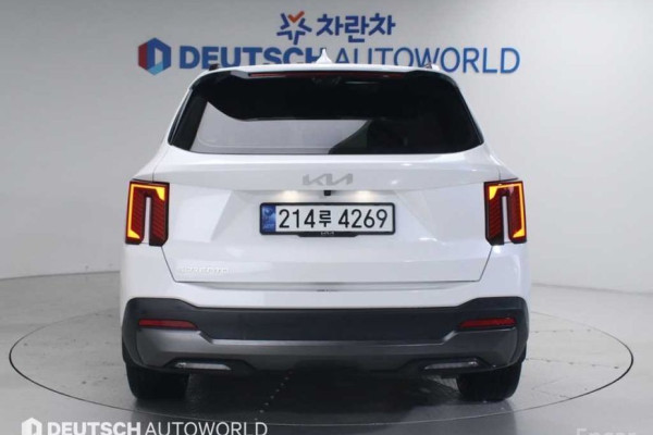 2024 Kia Sorento с пробегом 33 377 км