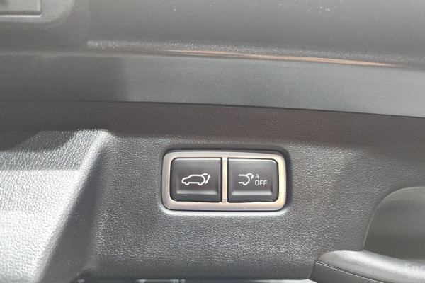 2024 Kia Sorento с пробегом 17 653 км