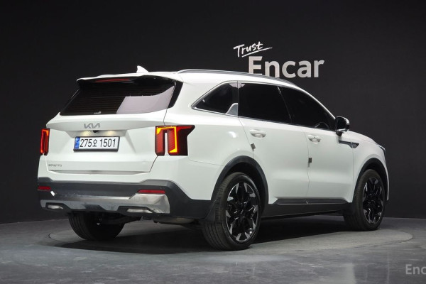 2023 Kia Sorento с пробегом 21 540 км