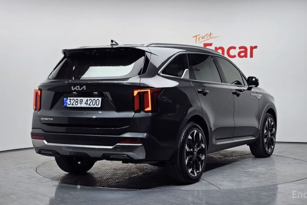 2025 Kia Sorento с пробегом 8 861 км