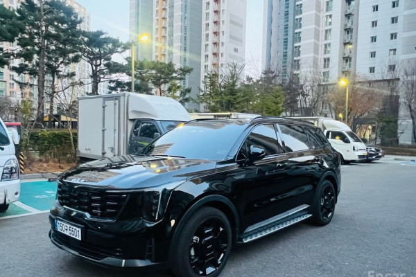2025 Kia Sorento с пробегом 11 300 км