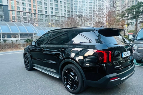 2025 Kia Sorento с пробегом 11 300 км