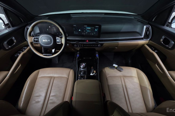 2023 Kia Sorento с пробегом 21 540 км