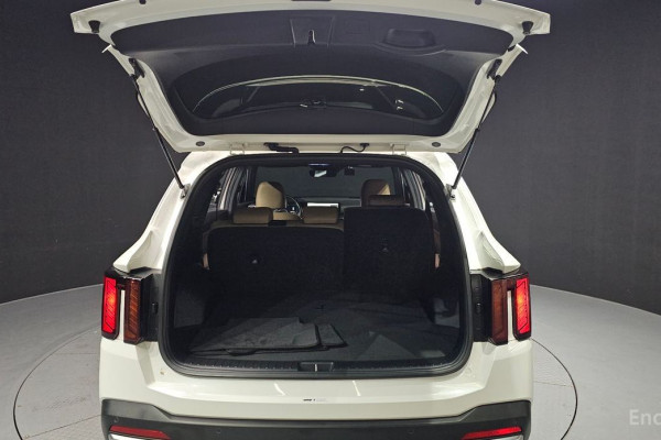 2023 Kia Sorento с пробегом 46 630 км