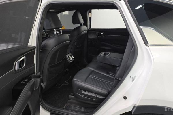 2023 Kia Sorento с пробегом 35 362 км