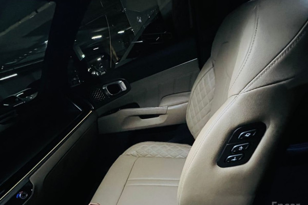 2025 Kia Sorento с пробегом 11 300 км