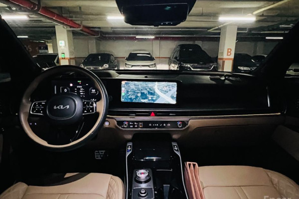 2025 Kia Sorento с пробегом 11 300 км