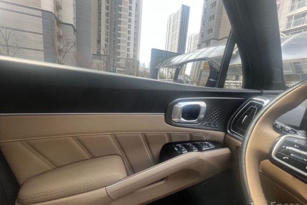 2025 Kia Sorento с пробегом 11 300 км