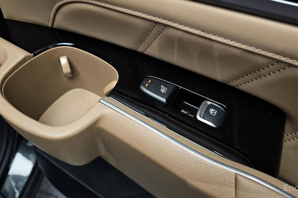 2025 Kia Sorento с пробегом 8 861 км