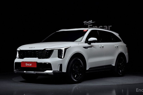 2025 Kia Sorento с пробегом 902 км