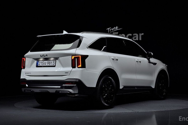 2025 Kia Sorento с пробегом 902 км