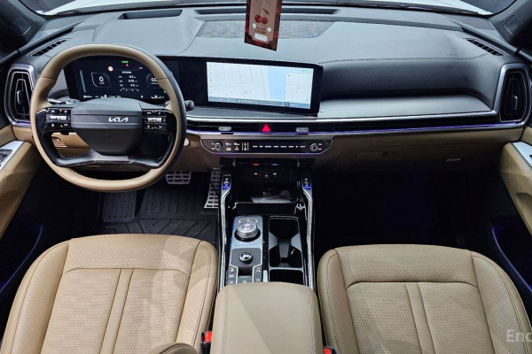 2025 Kia Sorento с пробегом 902 км