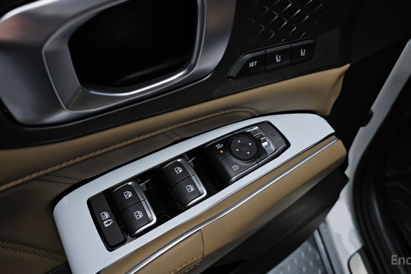 2025 Kia Sorento с пробегом 902 км