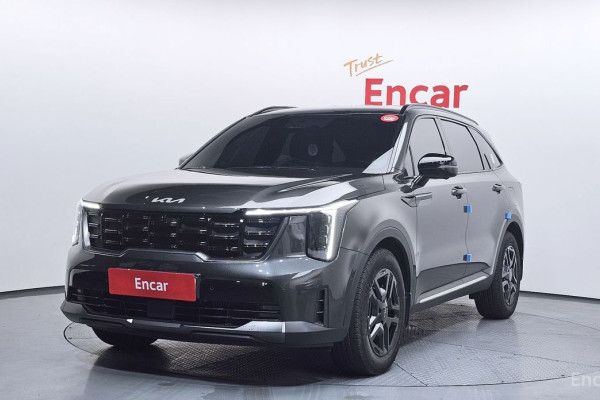 2023 Kia Sorento с пробегом 18 063 км