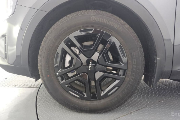 2023 Kia Sorento с пробегом 18 063 км