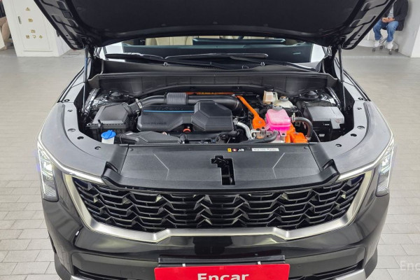 2023 Kia Sorento с пробегом 15 618 км