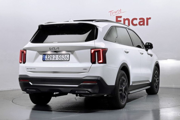 2023 Kia Sorento с пробегом 28 855 км