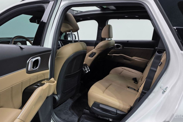 2023 Kia Sorento с пробегом 28 855 км