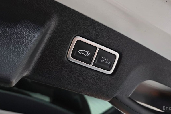 2023 Kia Sorento с пробегом 28 855 км